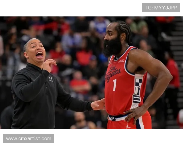 关键漏判引争议快船对76人比赛三次漏判哈登绝杀三分遭打手犯规未判